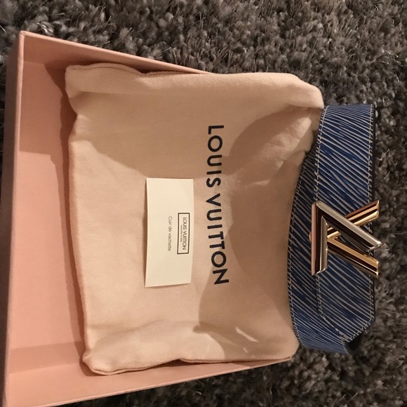 Louis Vuitton LV Initales Epi Leather belt. 30mm - Picture 2 of 8